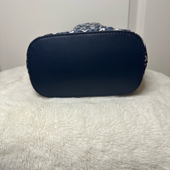 NWT Michael Kors Khai Small Signature Logo Bucket Bag - Picture 5 of 7